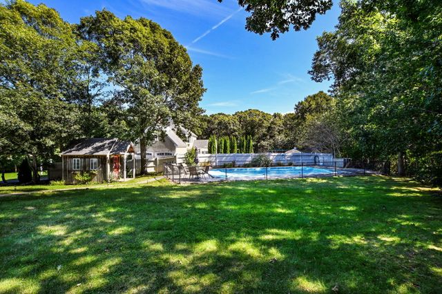 35 Bursley Path, West Barnstable, MA 02668