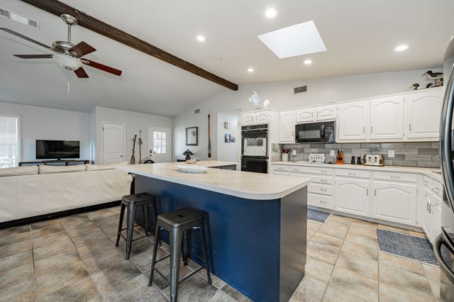 146 Harbor Drive, Gun Barrel City, TX 75156