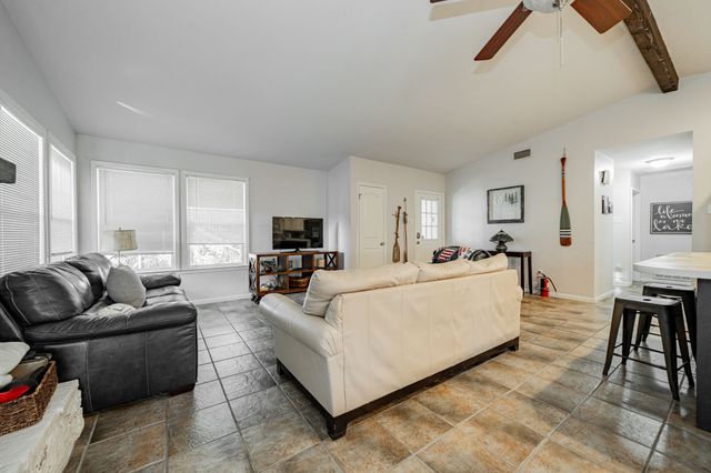 146 Harbor Drive, Gun Barrel City, TX 75156