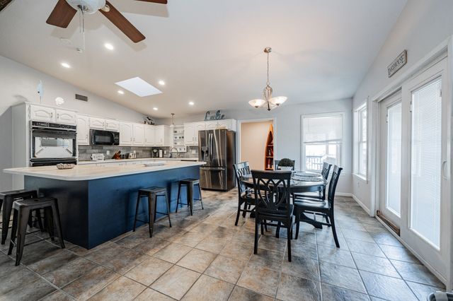 146 Harbor Drive, Gun Barrel City, TX 75156