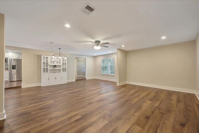 7440 County Road 215a, Alvin, TX 77511