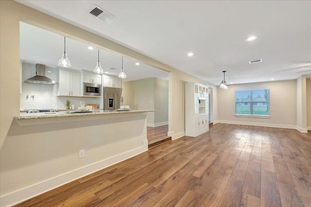 7440 County Road 215a, Alvin, TX 77511