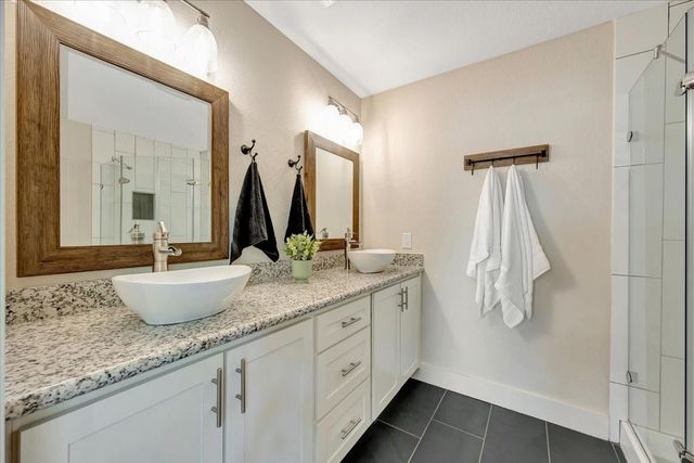 7440 County Road 215a, Alvin, TX 77511