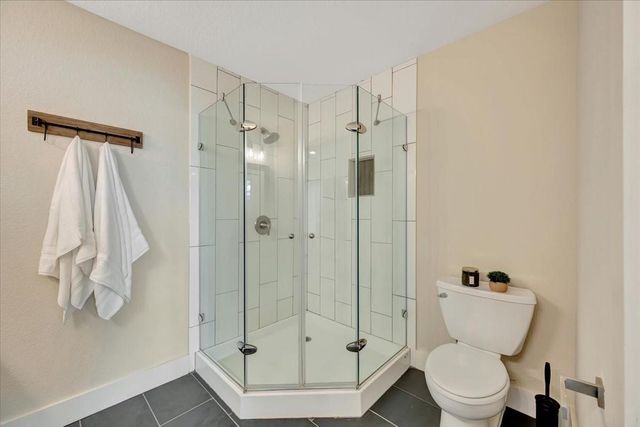 7440 County Road 215a, Alvin, TX 77511