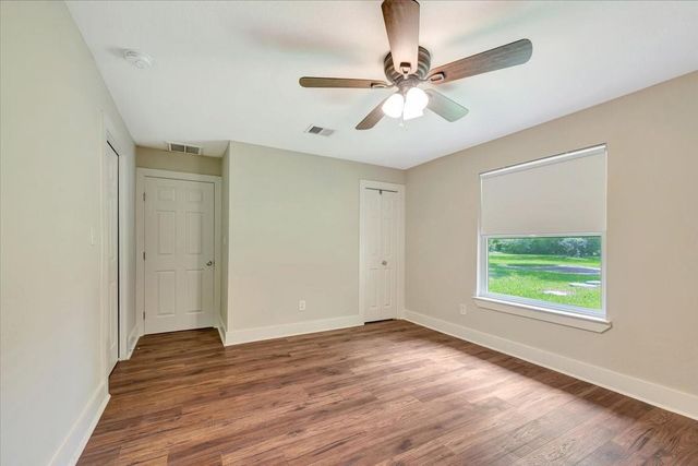 7440 County Road 215a, Alvin, TX 77511