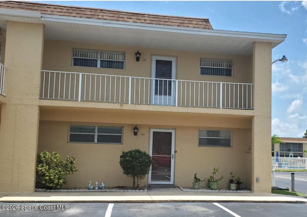 2135 N Courtenay Parkway 241, Merritt Island, FL 32953