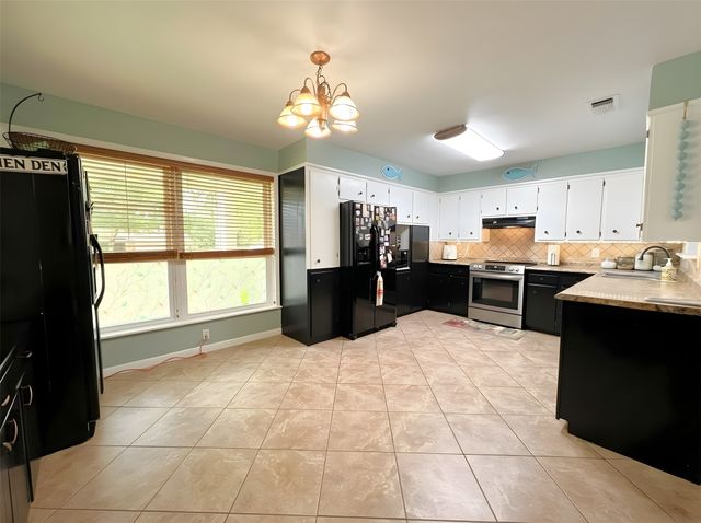 321 Merrell Drive, Sulphur Springs, TX 75482