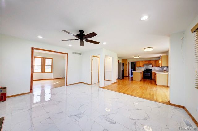 4570 River Hills Court, Brighton Township, MI 48114