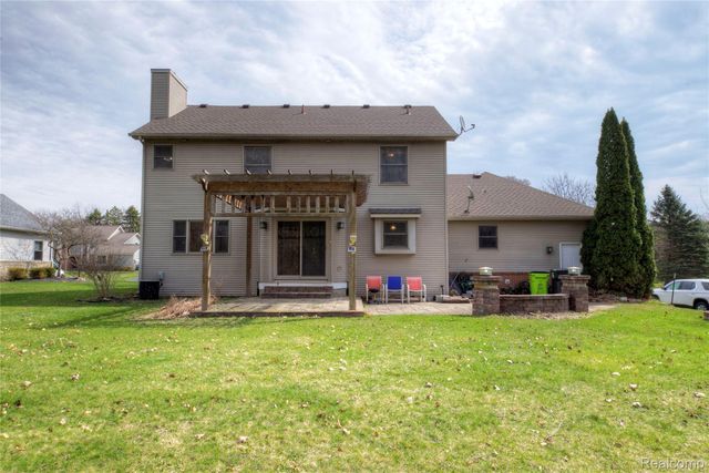 4570 River Hills Court, Brighton Township, MI 48114