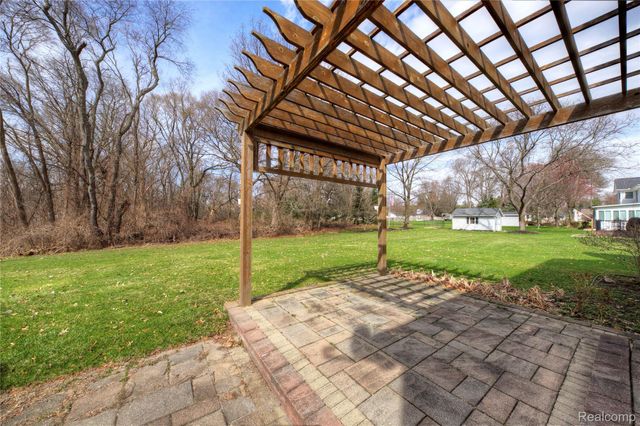 4570 River Hills Court, Brighton Township, MI 48114