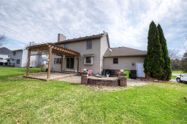 4570 River Hills Court, Brighton Township, MI 48114