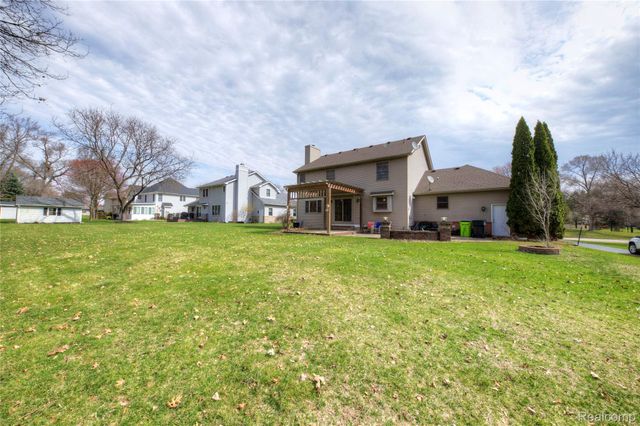 4570 River Hills Court, Brighton Township, MI 48114