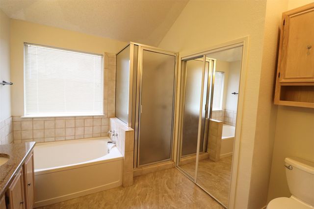 1101 Valley Branch Drive, Arlington, TX 76001