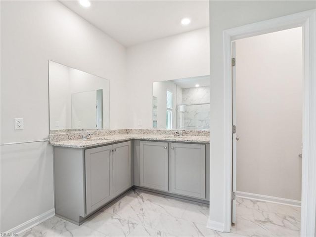 205 Gallop WAY, Yorktown, VA 23690