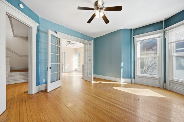 709 7th Street SE, Minneapolis, MN 55414