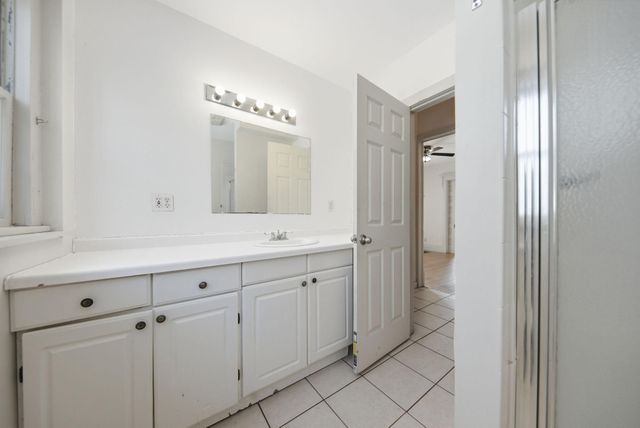 709 7th Street SE, Minneapolis, MN 55414