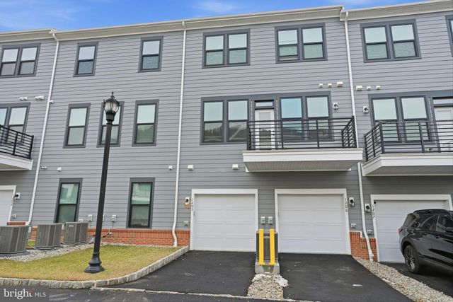 1205 PARKER BLVD, West Windsor, NJ 08550