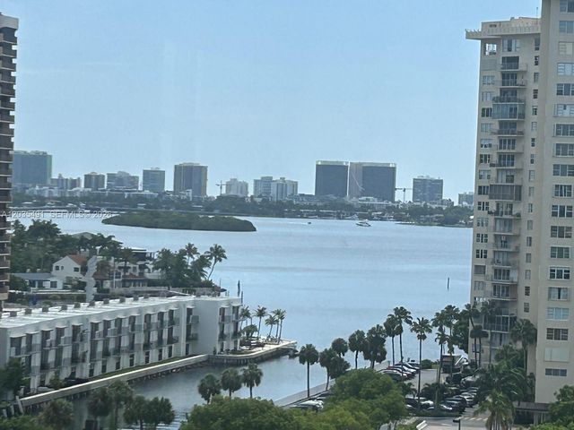 11111 NW Biscayne Blvd 11, North Miami Beach, FL 33181
