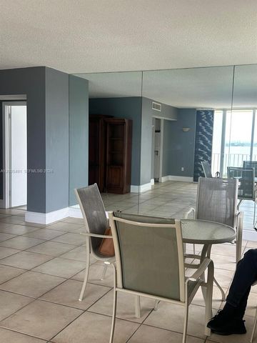 11111 NW Biscayne Blvd 11, North Miami Beach, FL 33181
