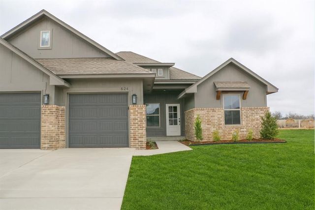 624 Trails End Drive, Shawnee, OK 74804