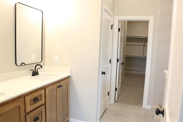 624 Trails End Drive, Shawnee, OK 74804