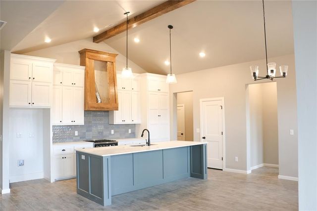 624 Trails End Drive, Shawnee, OK 74804