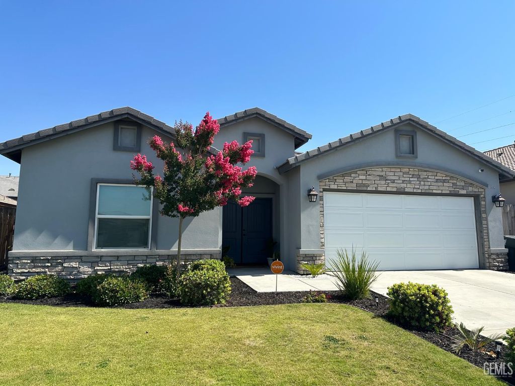 6104 Mybryn Court, Bakersfield, CA 93306