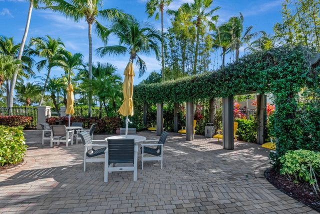 15055 MICHELANGELO Boulevard 102, Delray Beach, FL 33446