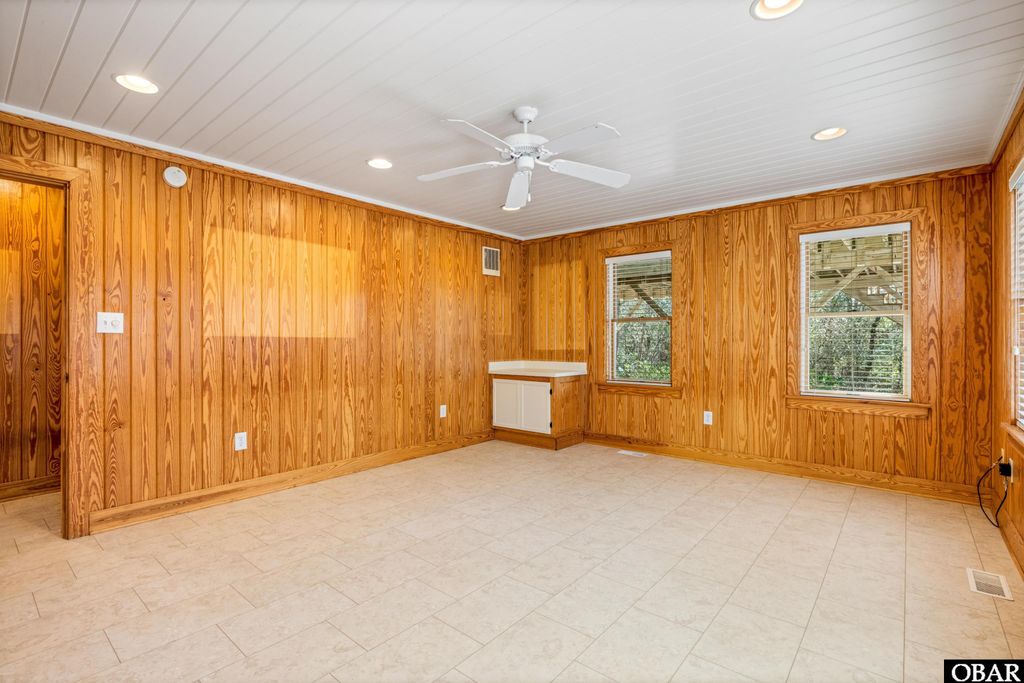 Image 39 of property listing at 114 W Sea Hawk Drive Lot 29, Duck, NC 27949