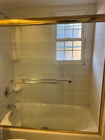 41 Kingston Street, Elmont, NY 11003