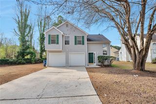 8239 Valley Bluff, Riverdale, GA 30274