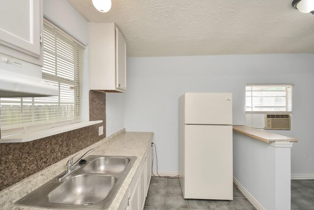 514 Avenue A, South Houston, TX 77587