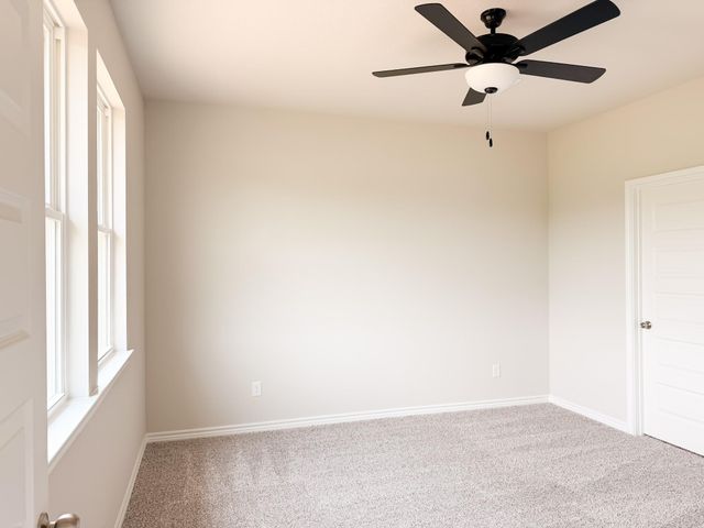 879 Pineview Circle, Jewett, TX 75846