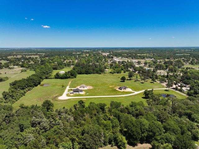 879 Pineview Circle, Jewett, TX 75846