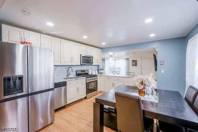 862 Bay Ave, Toms River Township, NJ 08753