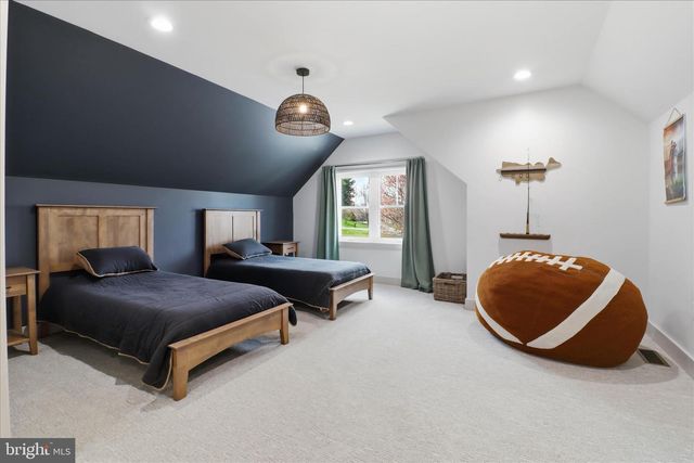 101 ACKLEY CIR, Lititz, PA 17543