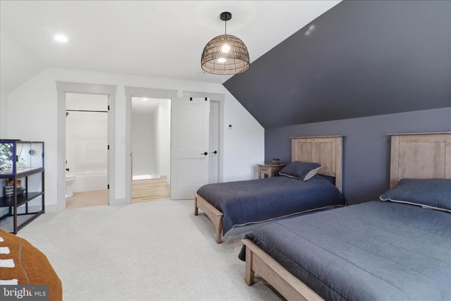 101 ACKLEY CIR, Lititz, PA 17543