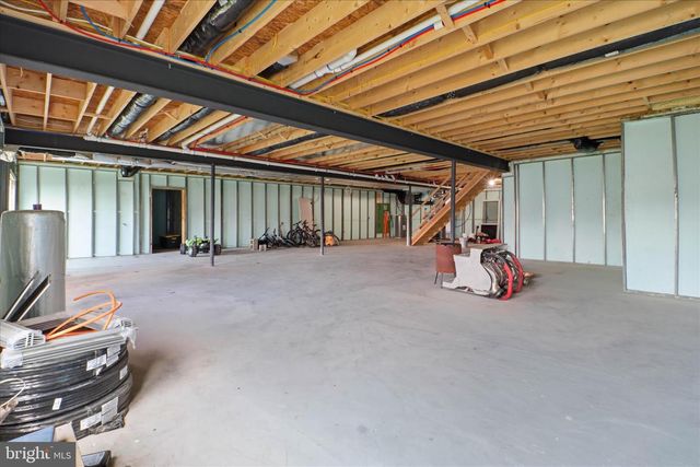 101 ACKLEY CIR, Lititz, PA 17543
