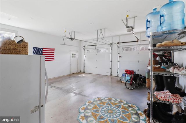 101 ACKLEY CIR, Lititz, PA 17543