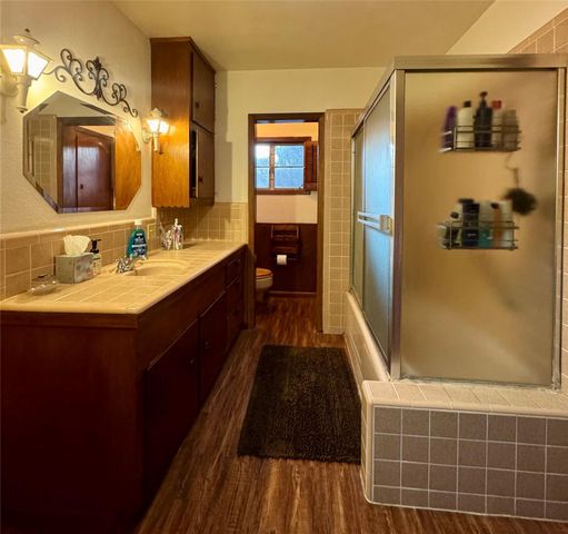 3706 College Street, Damon, TX 77430