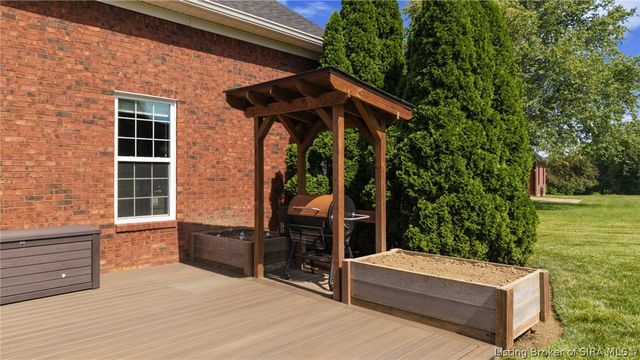 3056 Wolf Lake Boulevard, New Albany, IN 47150