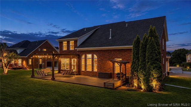3056 Wolf Lake Boulevard, New Albany, IN 47150