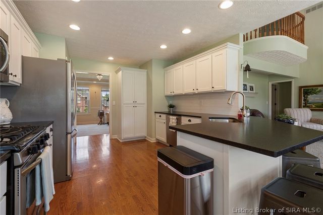 3056 Wolf Lake Boulevard, New Albany, IN 47150
