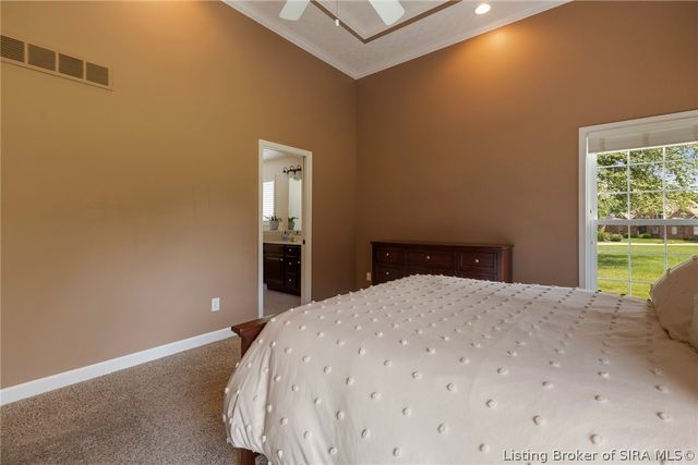 3056 Wolf Lake Boulevard, New Albany, IN 47150