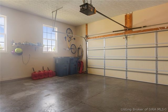 3056 Wolf Lake Boulevard, New Albany, IN 47150