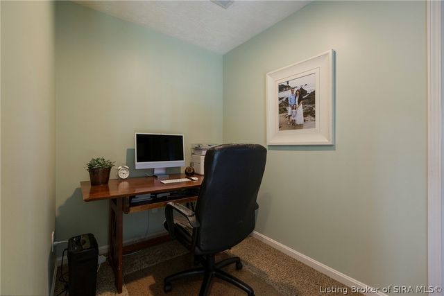 3056 Wolf Lake Boulevard, New Albany, IN 47150