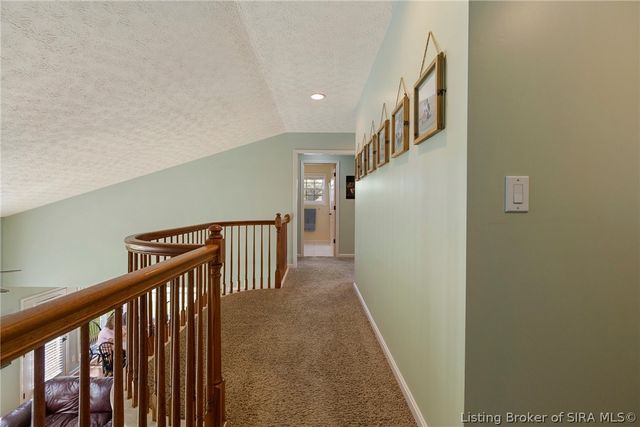 3056 Wolf Lake Boulevard, New Albany, IN 47150