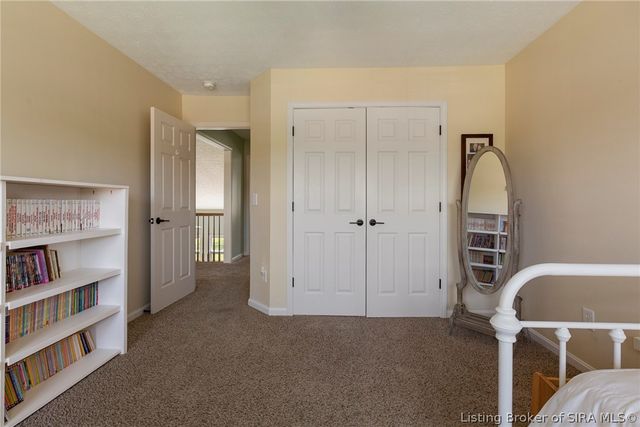 3056 Wolf Lake Boulevard, New Albany, IN 47150