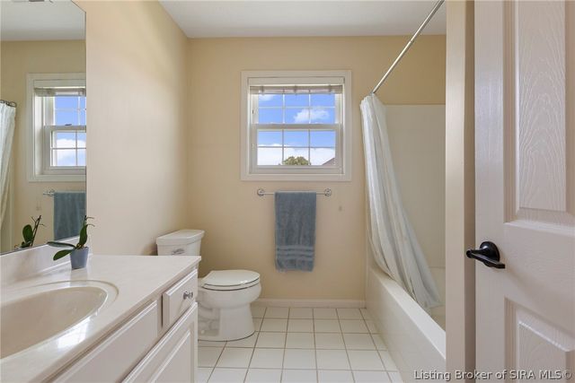 3056 Wolf Lake Boulevard, New Albany, IN 47150