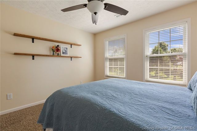 3056 Wolf Lake Boulevard, New Albany, IN 47150